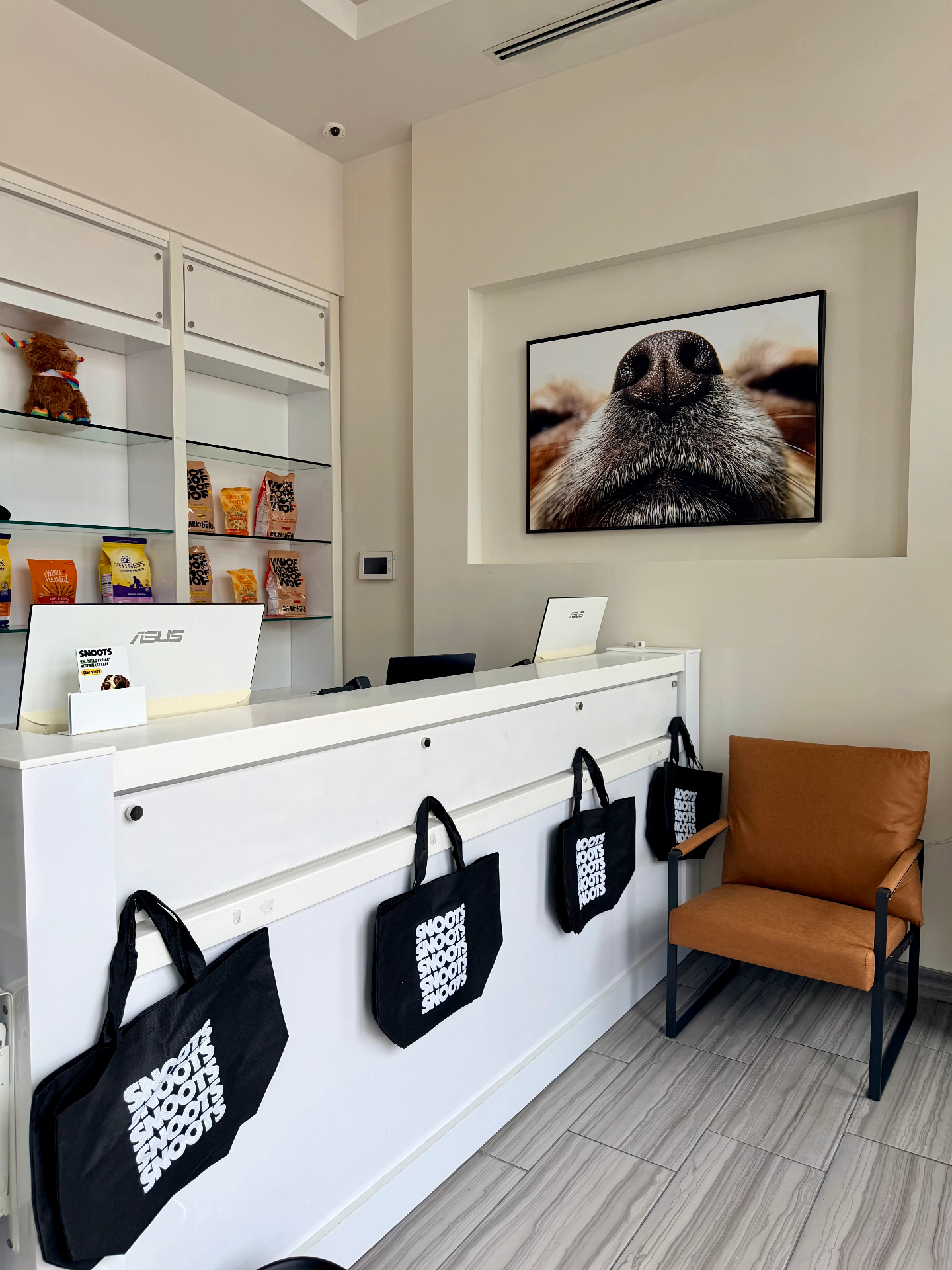 Snoots Clifton clinic reception